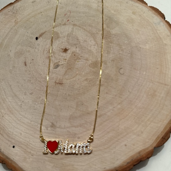 Jewelry - Gold 'plated Mama' Necklace with‎ Red Heart